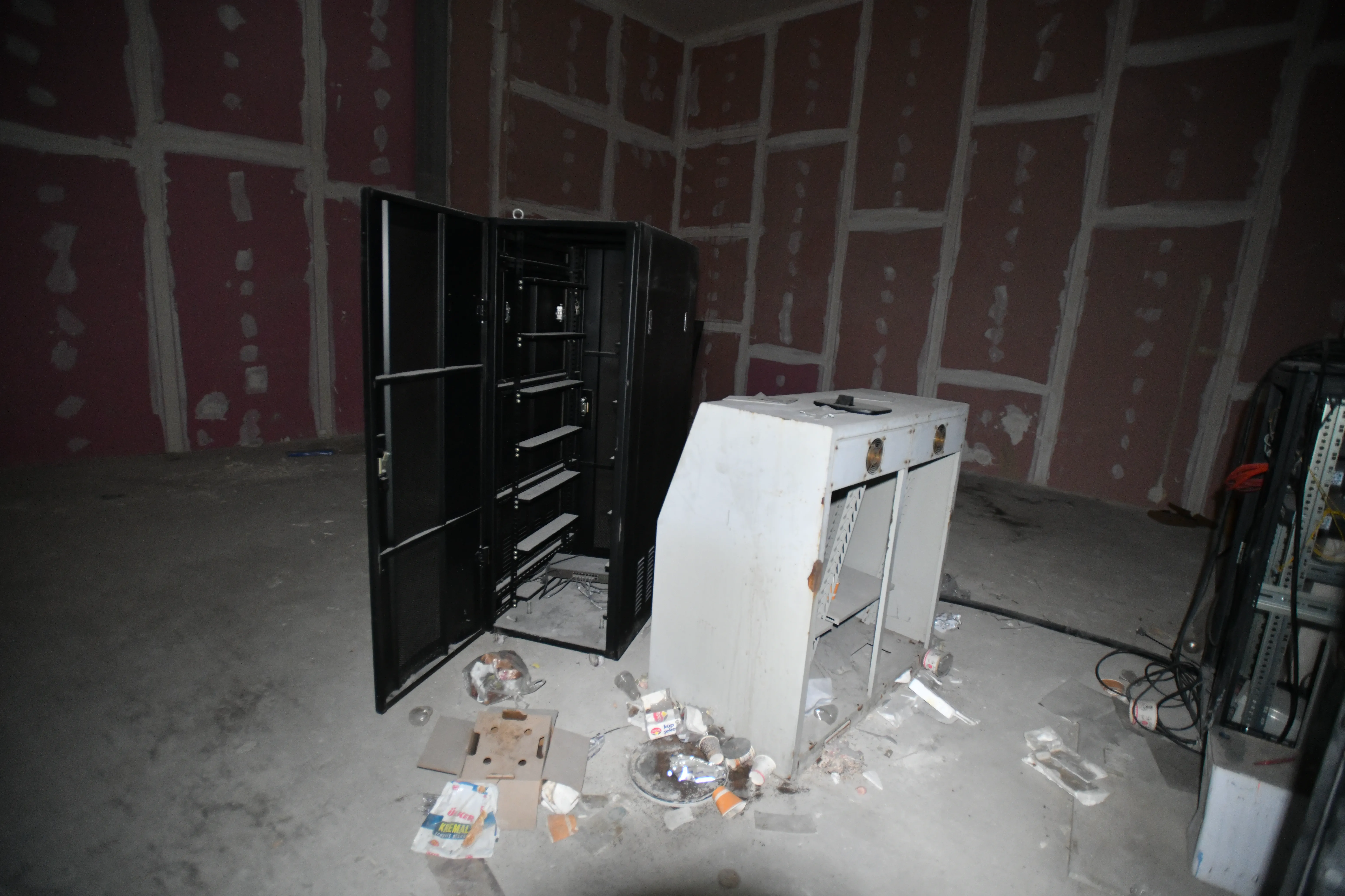 Terk edilmiş teknik ekipmanlar